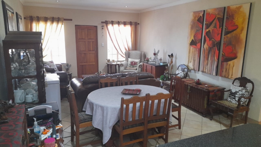 2 Bedroom Property for Sale in Meiringspark North West